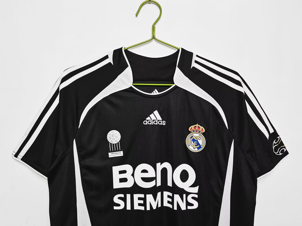Retro Real Mαdrid 06/07 Away Black