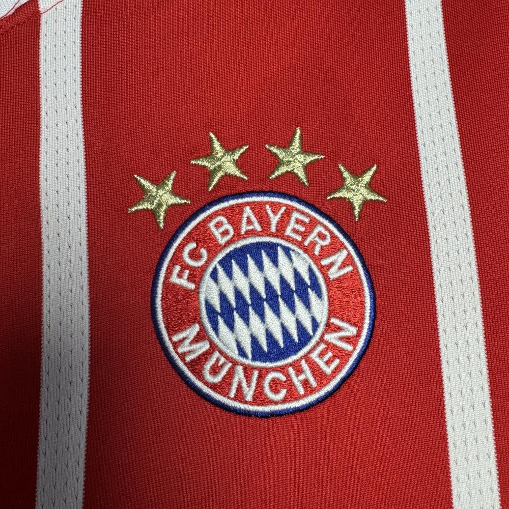 Retro Bayern Munich 17/18 home S-XXL