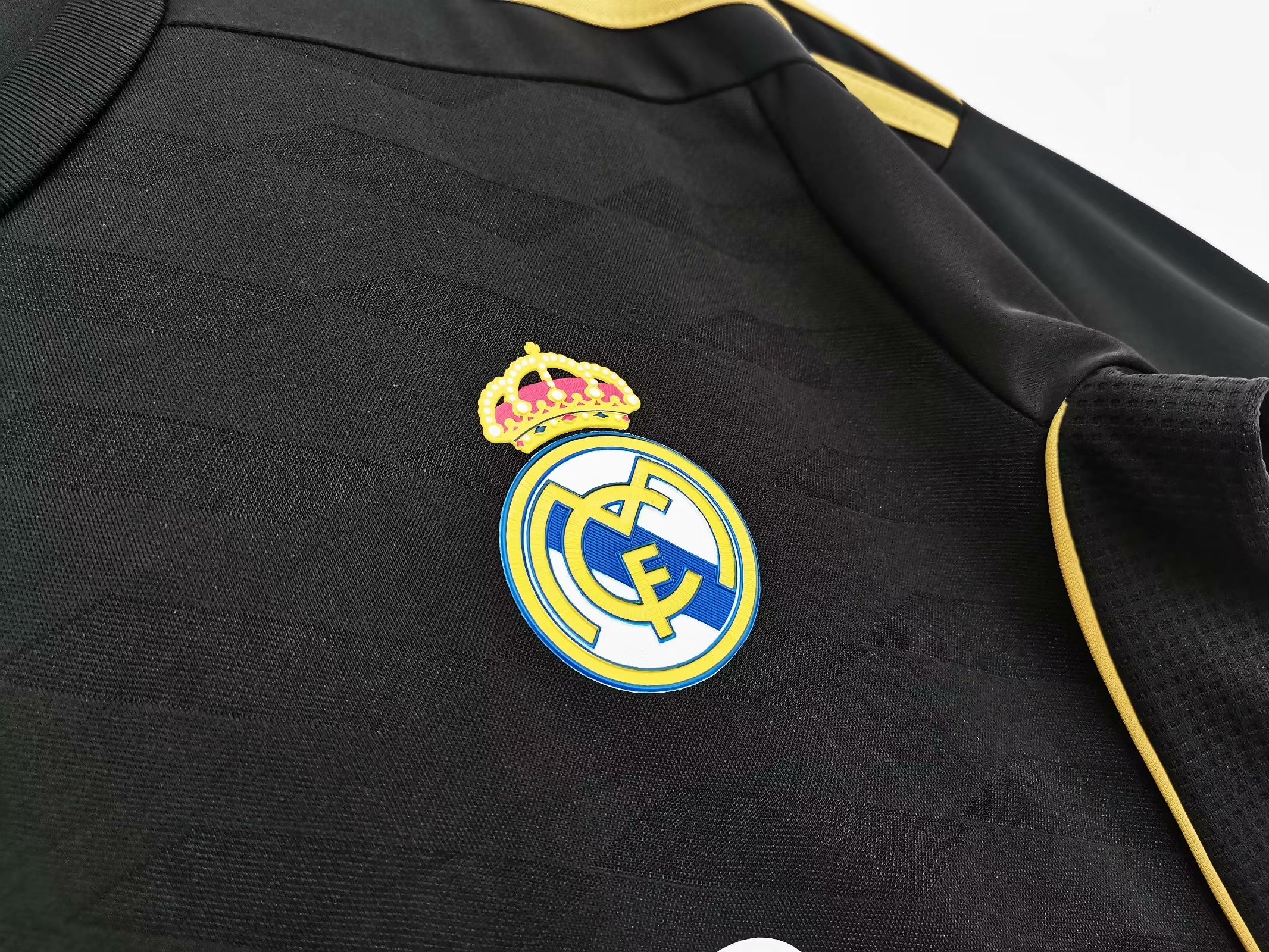 Retro Real Madrid 11/12 Away Black
